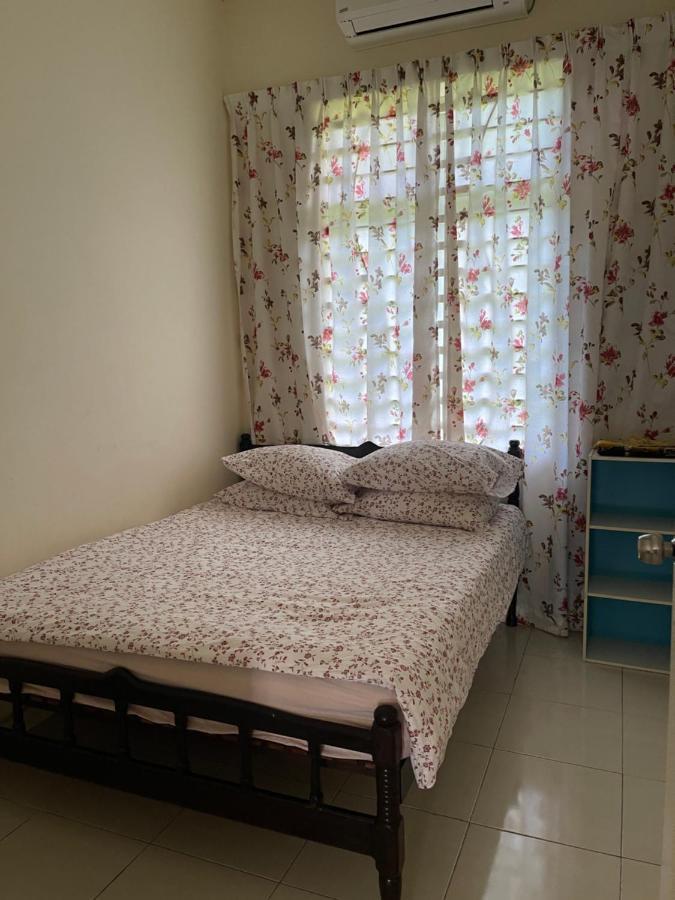 Magnolia 1 Homestay Kampung Kuala Besut Exterior foto