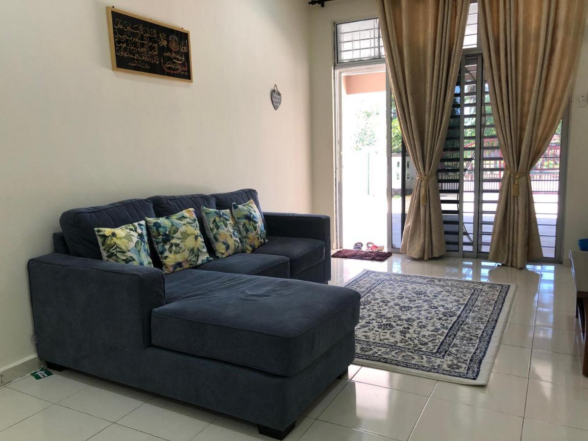 Magnolia 1 Homestay Kampung Kuala Besut Exterior foto